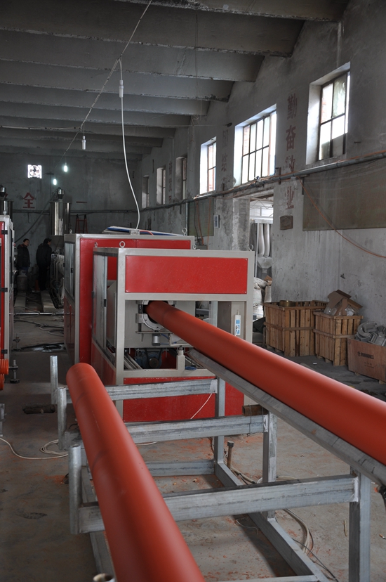 MPP高性能電纜保護(hù)套管設(shè)備 (6)