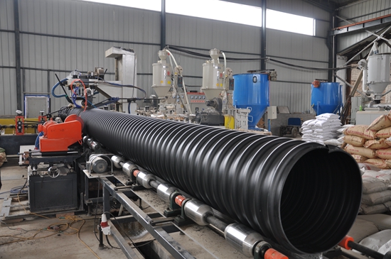 高密度聚乙烯碳素纖維護(hù)套管 設(shè)備 (1)